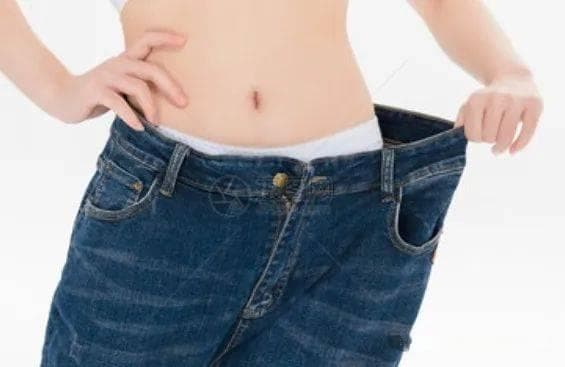 如何甩掉“小肚腩”？国家新版减肥指南来了