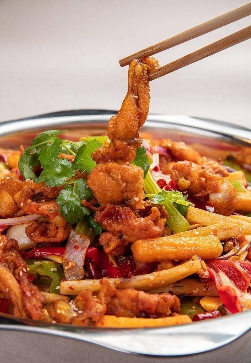 香辣牛蛙，辣中带香，挑战你的味觉极限