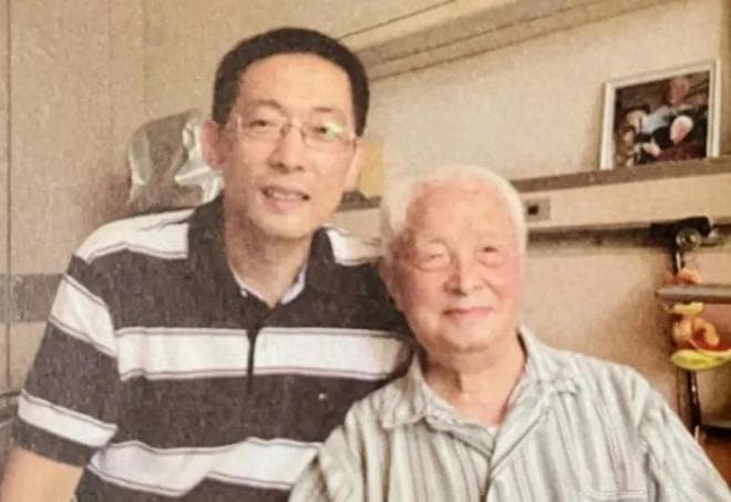 施一公家庭照：父亲早逝，爷爷曾是亚洲最年长男性，113岁仙逝