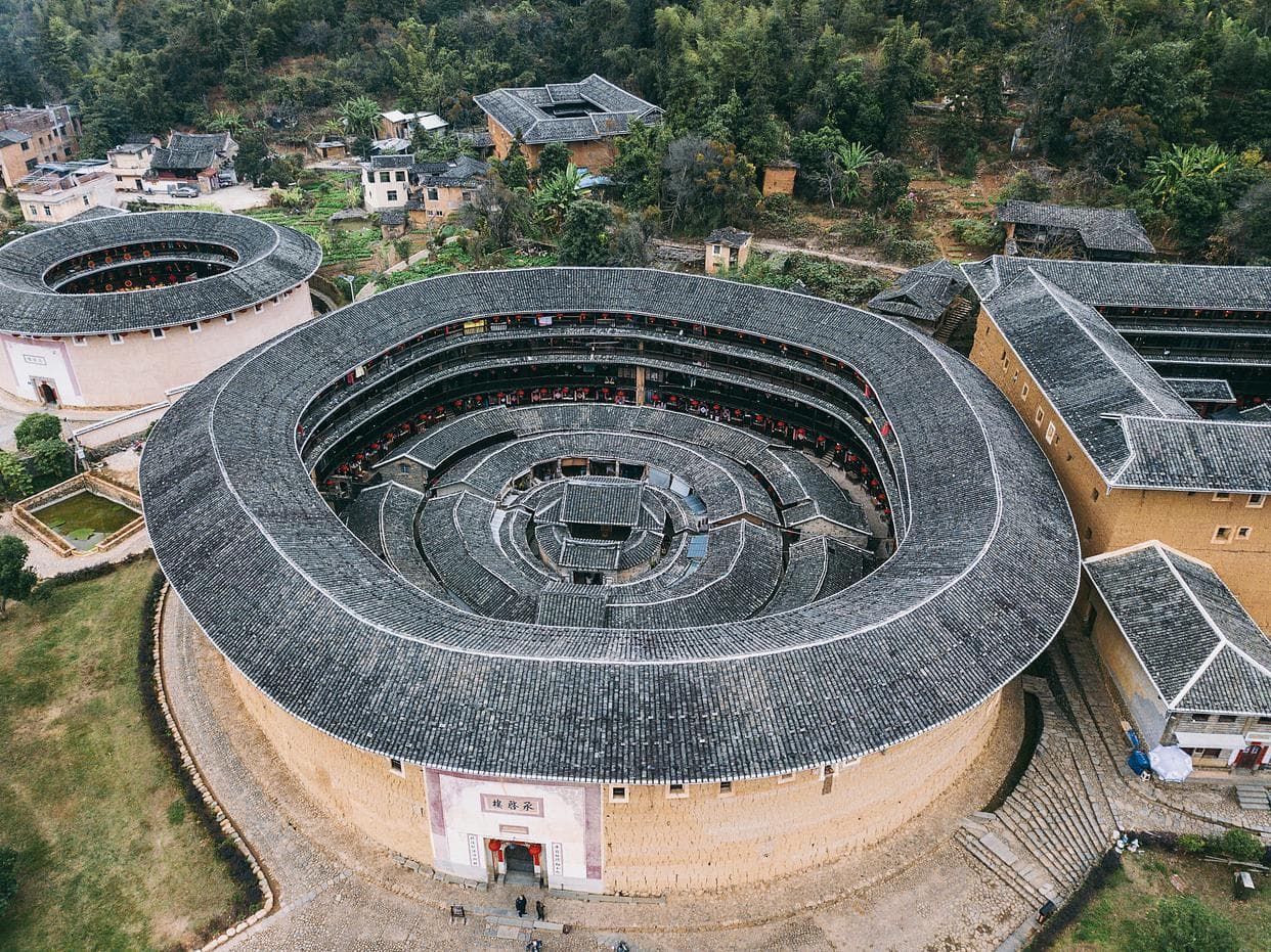 永定土楼：独特建筑与风土人情的碰撞，你知道几个景区？