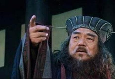 董卓与马腾：西凉双雄的军事生涯与异同