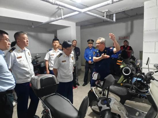 上海开展电动自行车第二次集中夜查，严格整治违规停放充电、非法改装