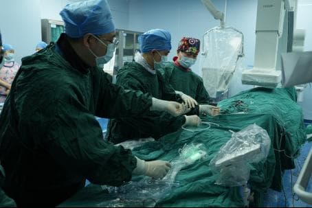 国内首批开展！华西医院应用RDN技术治疗难治性高血压获成功