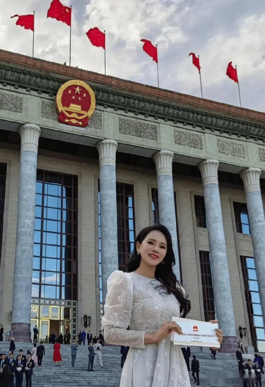 伊能静亮相建国75周年庆典：一个台湾同胞的荣耀时刻