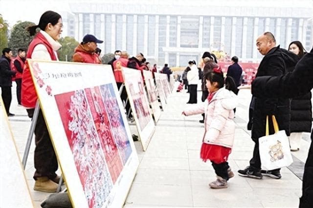 金蛇迎春·我的中国年｜赏年画、领春联，感受传统文化魅力——沉浸式体验非遗中国年