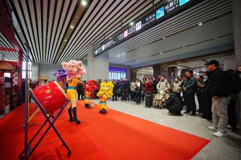 西安火车站非遗文化展示活动提升旅客出行体验