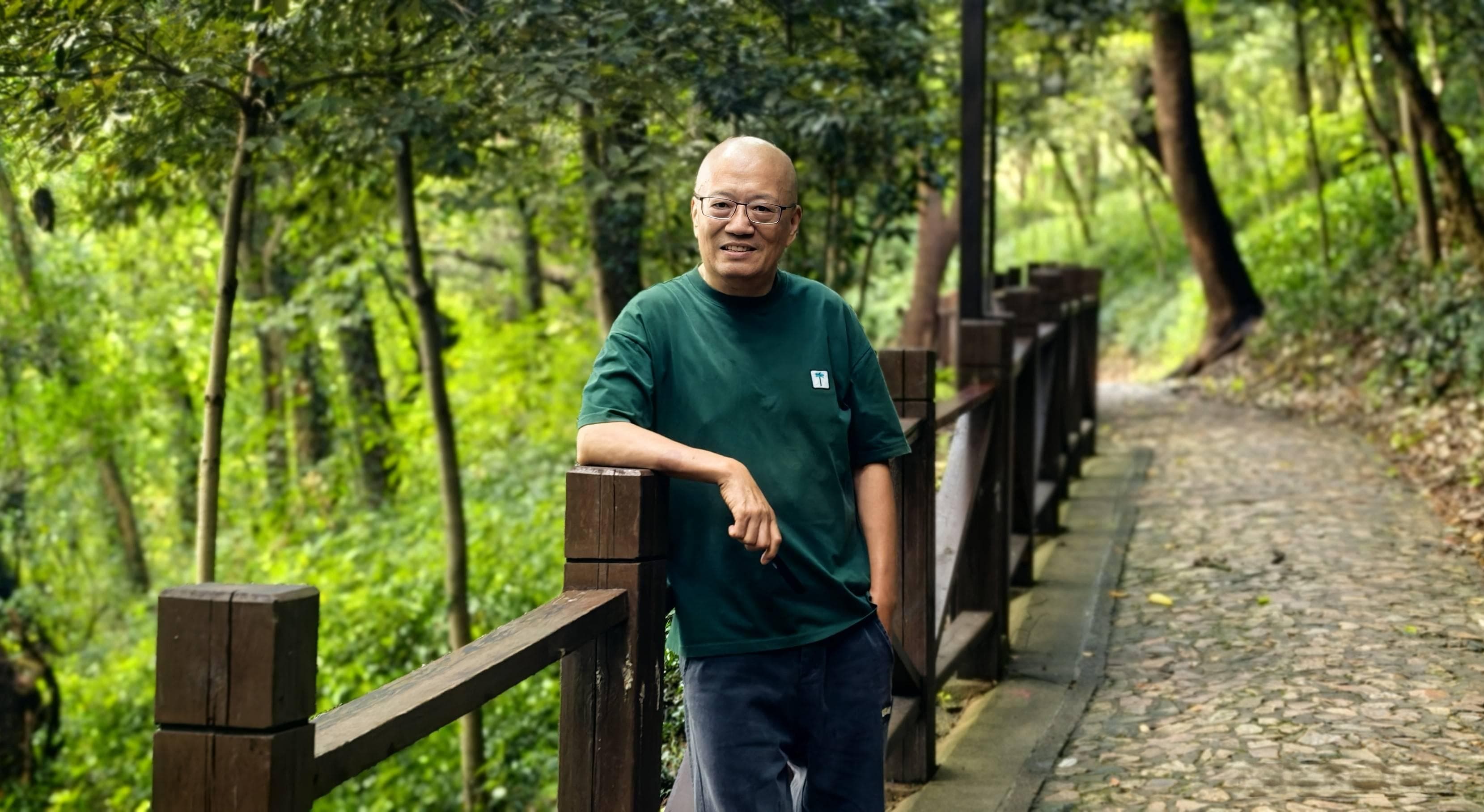 独步心安：认知提升与孤独的深度对话