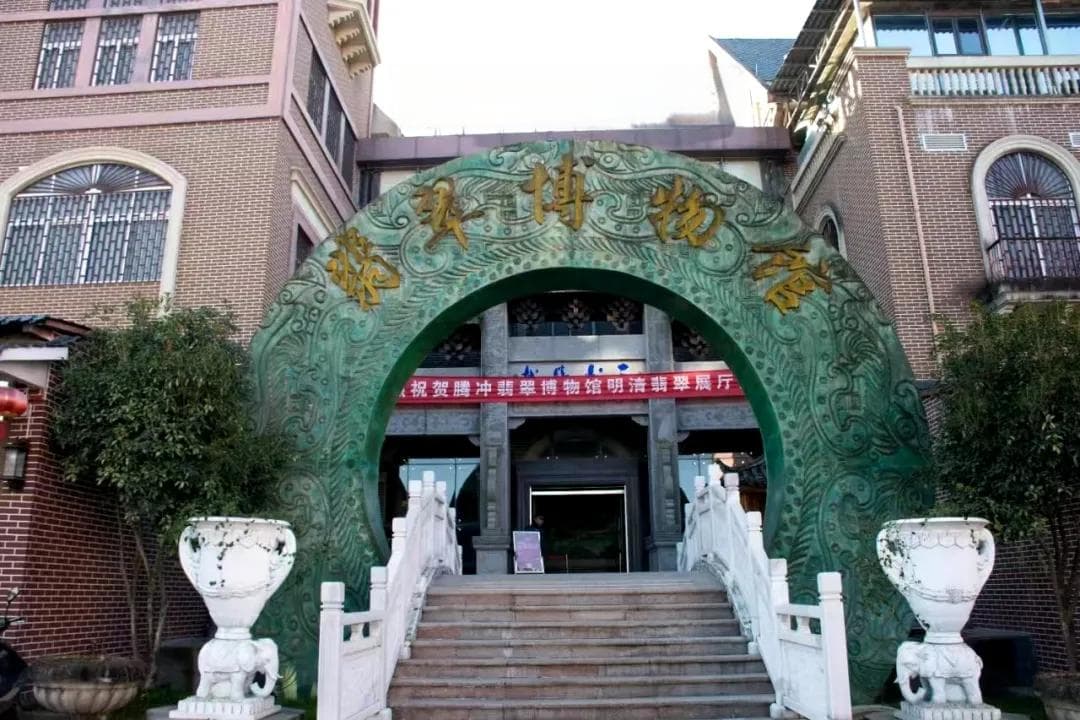 中国最早旅行博主都没看懂的“顽石”，后世价值飙升！
