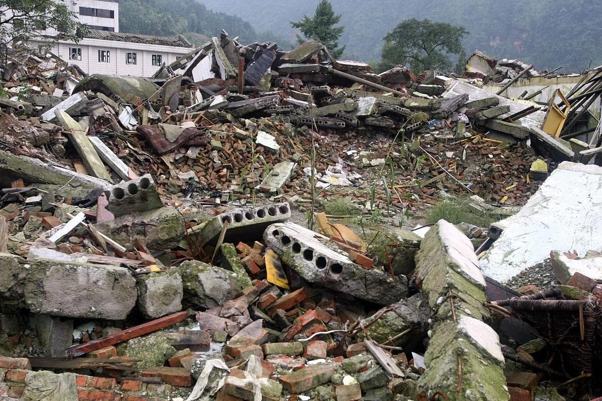 地震发生时的正确应对方法