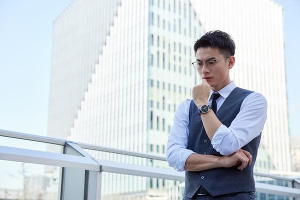 人死后会对自己审判：探讨生命与死亡的哲学思考