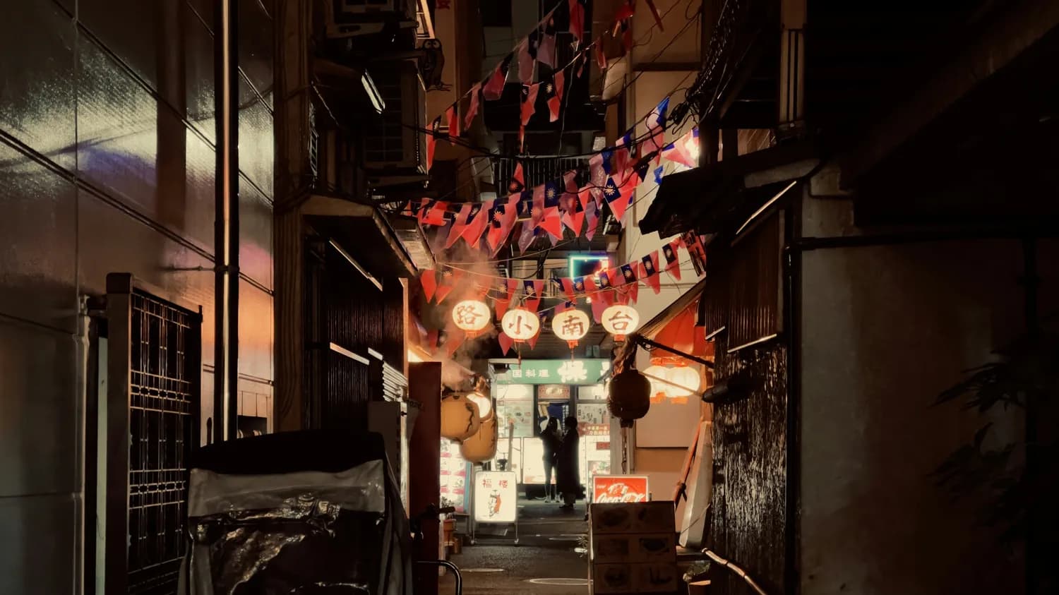 《大奉打更人》：视角转换与元素融合的叙事创新