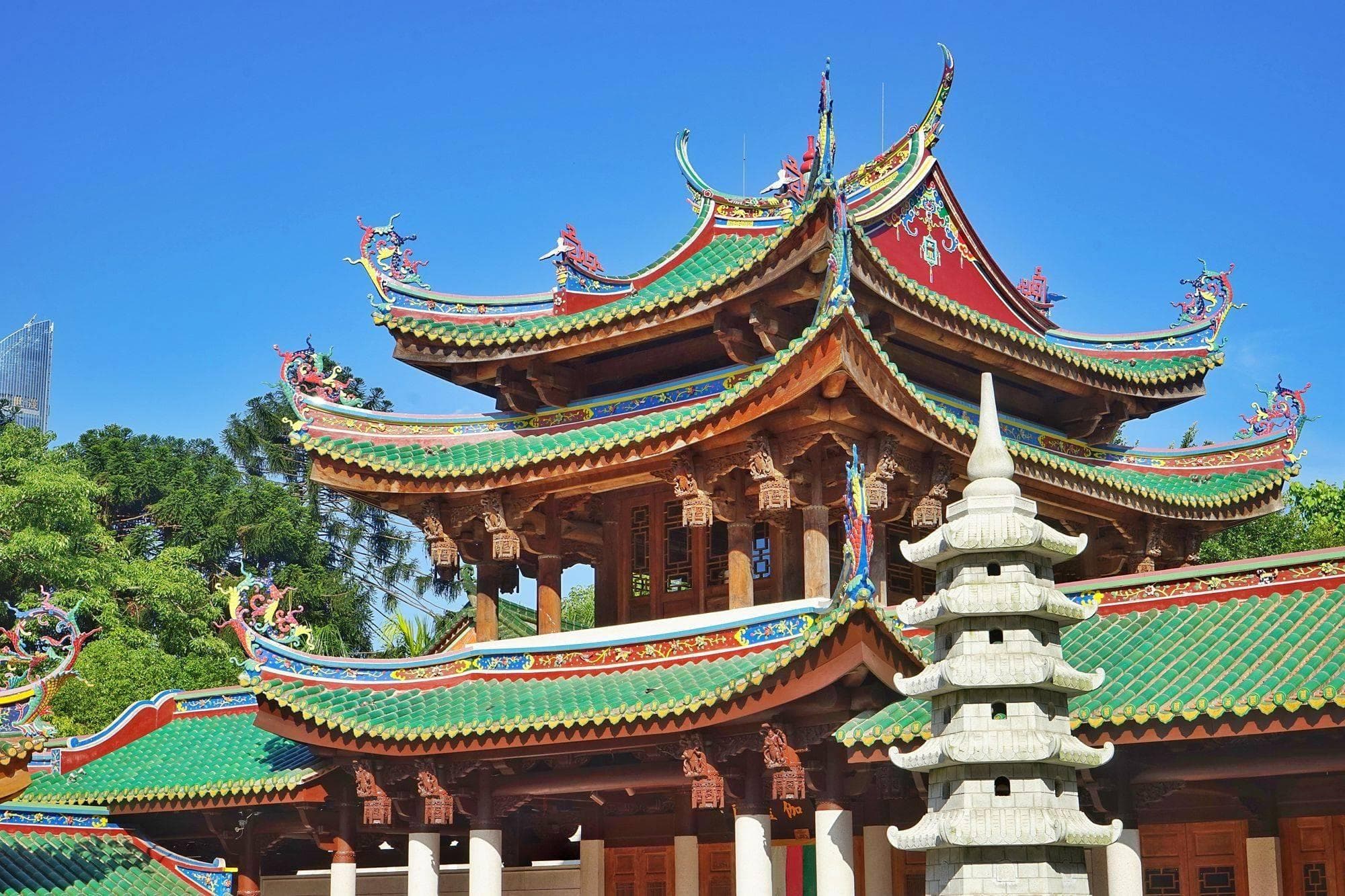 闽南佛教圣地：厦门南普陀寺的文化瑰宝探索