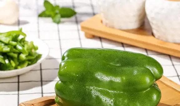 挑战1个月不同菜品搭配—青椒的多样吃法