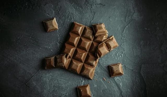 黑巧克力與牛奶巧克力：哪一種比較好？