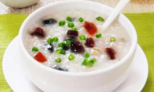 老人到底适不适合吃皮蛋瘦肉粥？