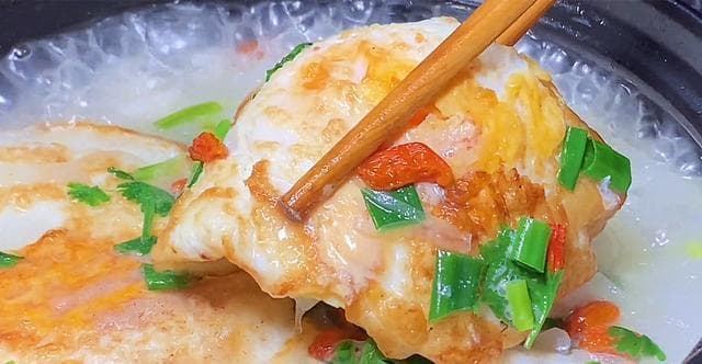 广东人的萝卜煎蛋汤为什么好喝，原来技巧在这里，汤白又滋补