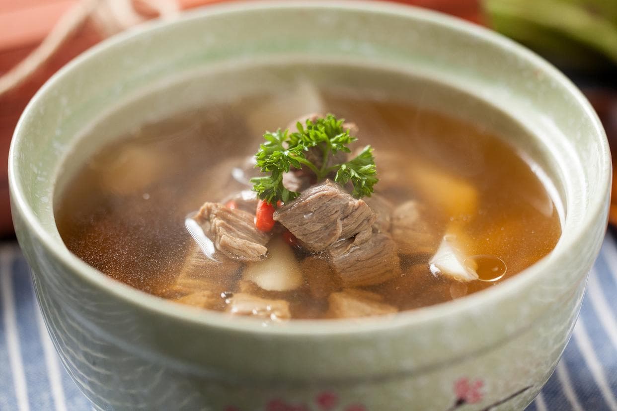 家常清炖牛肉制作详解：从选材到烹饪的完整指南