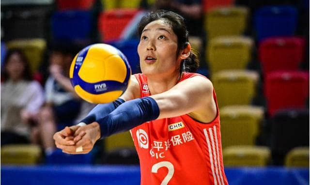 朱婷引领中国女排稳步前行，球队合作愈见默契