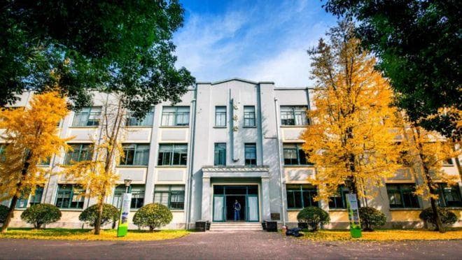 顶尖学术底蕴，赋能学生成长：上海中学国际部