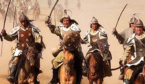 在古代，一匹好的战马比人金贵得多，关键时刻能救命