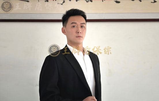 以专业守护安全，用生命捍卫信任：私人保镖的价值解读