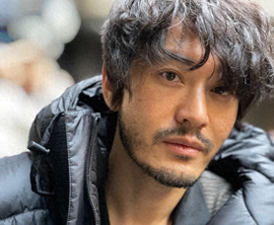 恋情风波影响票房，黄晓明新片500万收官引发热议