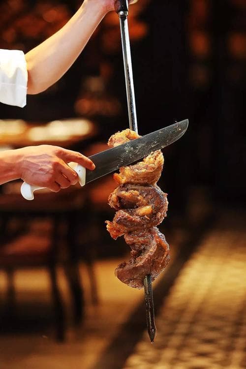 巴西烤肉：味蕾与文化的双重盛宴