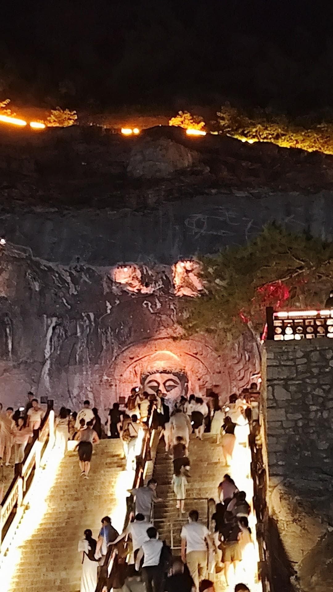 龙门夜色，梦回千年