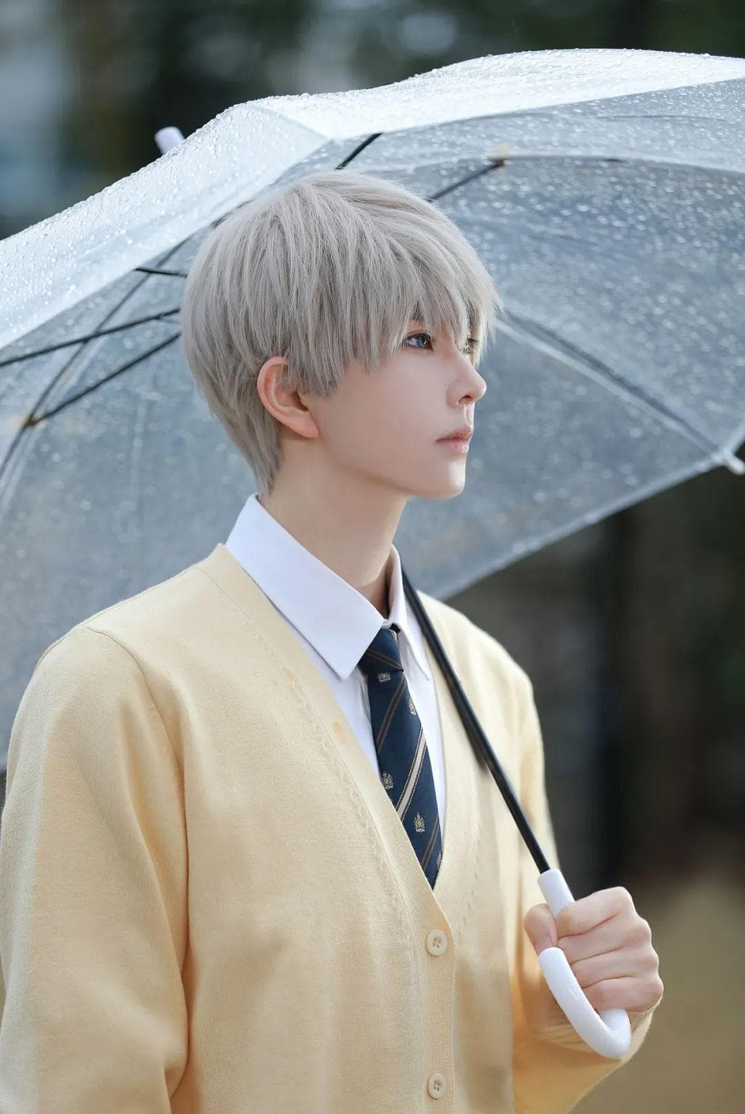 知名coser阴阳《恋与深空》男主，野蛮生长的cosplay走向何方？