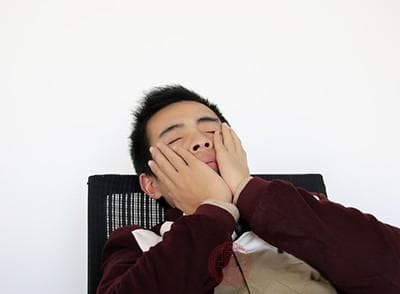 中午睡不着怎么办？这些实用小技巧帮你快速入睡