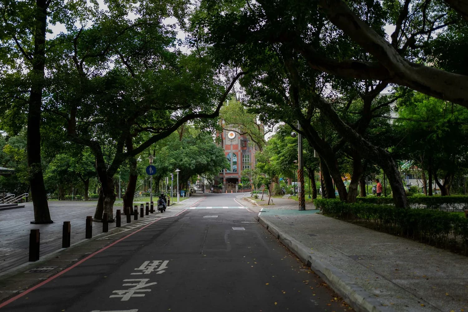上海交通大学深切缅怀“中国核潜艇之父”黄旭华院士
