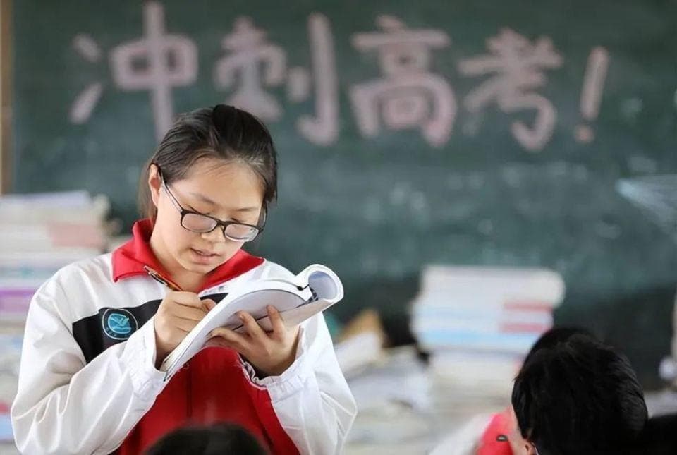 前无古人，后难有来者！高考语文150满分上热搜，卓孟毅的学习“秘籍”值得父母参考