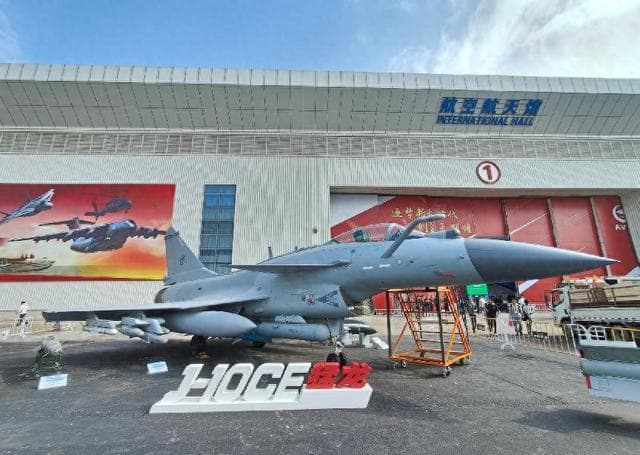 歼-10C开启野兽模式，亮出最强火力！几国空军司令，久久不愿离去