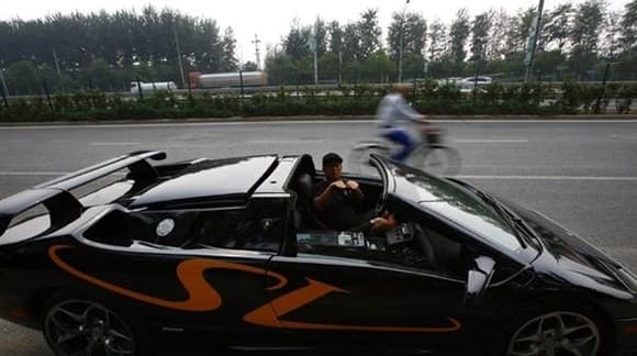 如何组装衣柜以满足实际需求？这种组装怎样提高空间利用率？