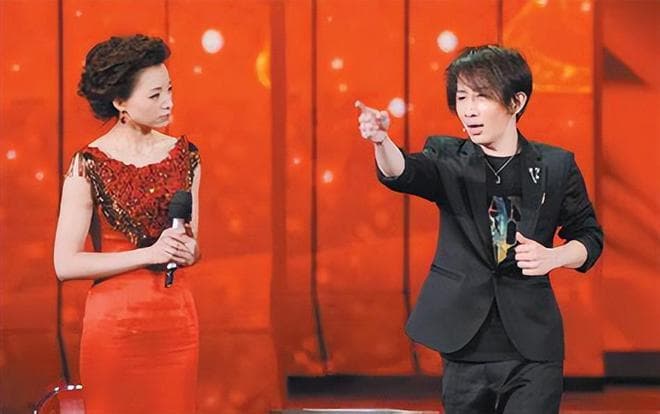 刘谦七登春晚：从"见证奇迹"到"碎碎平安"