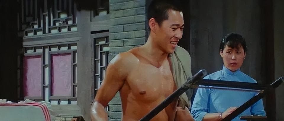 《骆驼祥子》：为什么努力生活的人，还会沦落底层