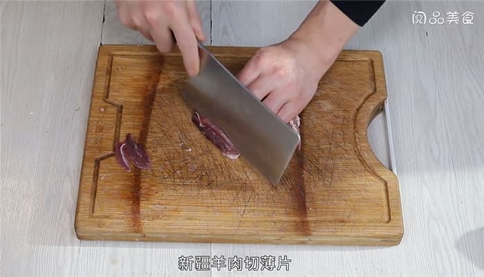新疆羊肉腌制技巧：轻松去除腥味