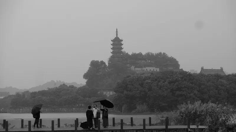 镇江一日游，金山寺，北固山，焦山，西津渡，三山一渡
