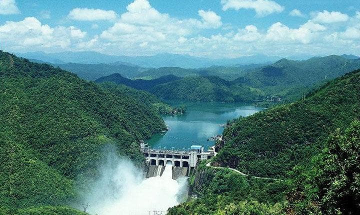 上犹陡水湖风景区：赣南的绿色明珠