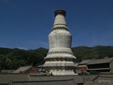 大白塔探秘：历史、文化与建筑艺术的深度解析