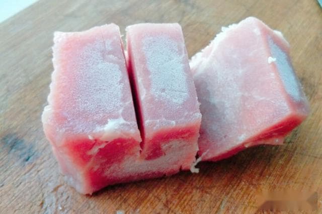 瘦肉营养成分全解析：热量、蛋白质、脂肪含量及挑选技巧