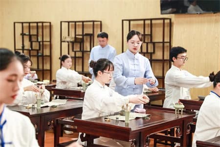 苏州顶尖公办中职学校全览：为您的孩子铺就成功之路