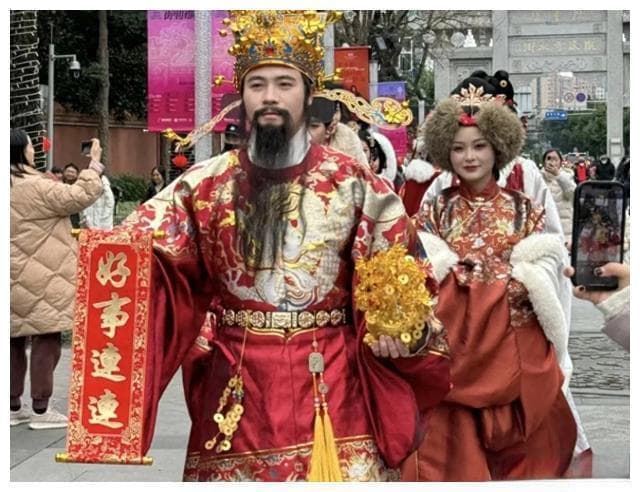 大年初二“祭财神”，是传统习俗与财富祈愿的“融”合