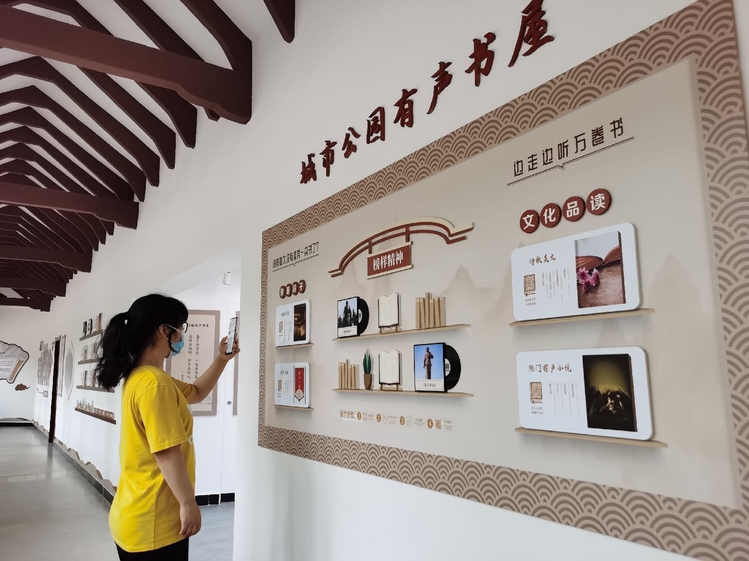 “睡前故事”不仅仅属于孩子们
