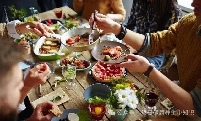 健康的晚餐要怎么吃？除了要吃饱，这几点也要有讲究
