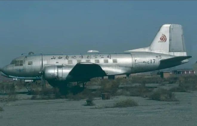 1988年临汾空难：超载3倍的飞机坠入饭店，46人遇难