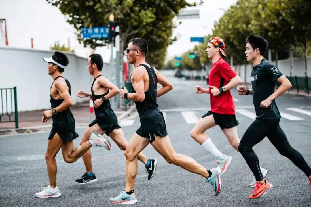跑步“核心训练”全攻略！跟着练，再也不用担心受伤！