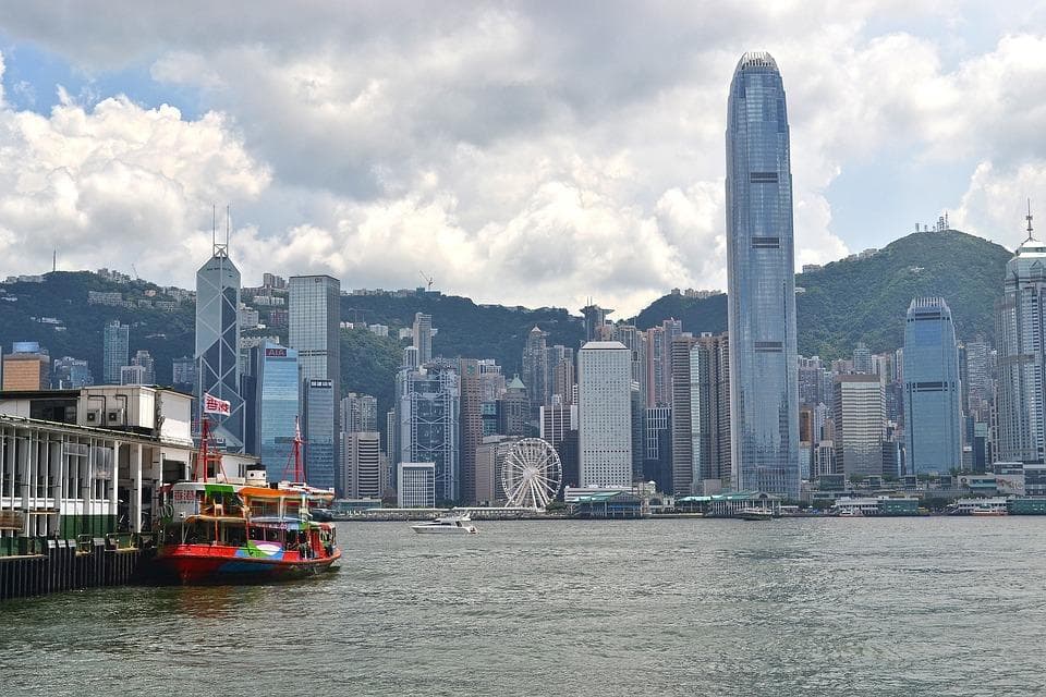 定制软件开发成本分析：费用范围与影响因素