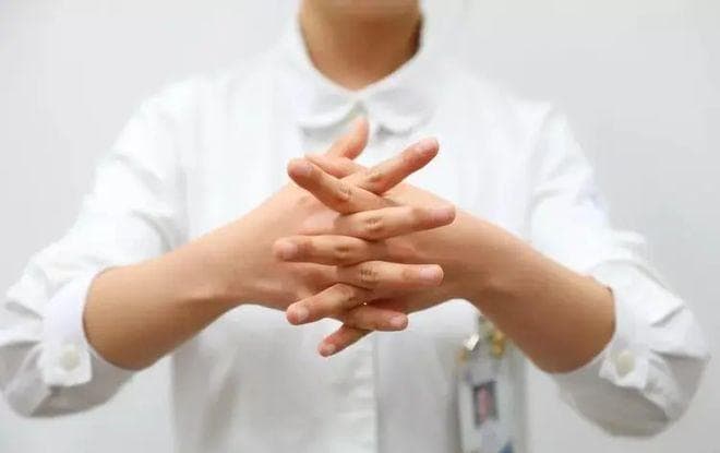 手指特征与寿命的关系：食指无名指长度比或暗藏玄机
