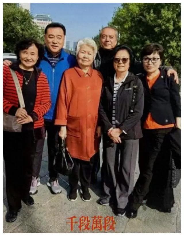 令人泪目！初代央视主持人近照曝光！昔日“国脸”们如今怎样了？